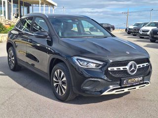 Mercedes-Benz GLA 180 2022-thumb-1