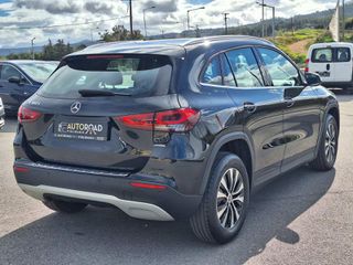 Mercedes-Benz GLA 180 2022-thumb-5