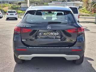 Mercedes-Benz GLA 180 2022-thumb-6