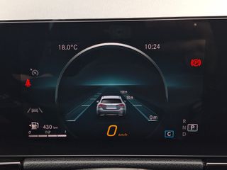 Mercedes-Benz GLA 180 2022-thumb-38