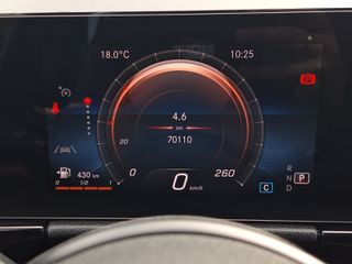 Mercedes-Benz GLA 180 2022-thumb-41