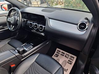 Mercedes-Benz GLA 180 2022-thumb-10