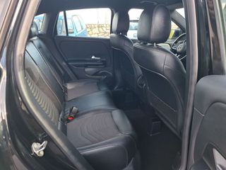 Mercedes-Benz GLA 180 2022-thumb-11