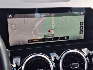 Mercedes-Benz GLA 180 2022-thumb-22