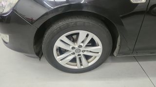 Opel Astra 2011 CDTI SPORTS TOURER-thumb-5