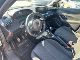 Peugeot 2008 2025 1.2 100HP STYLE-thumb-8