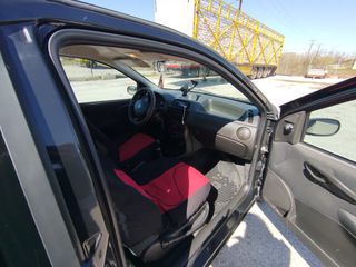 Fiat Punto 2005 PUNTO-thumb-7