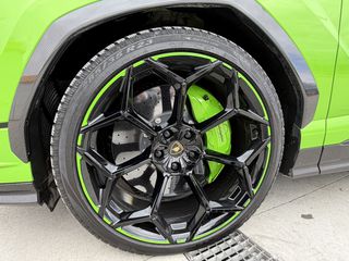 Lamborghini Urus 2023 performante-thumb-2