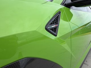 Lamborghini Urus 2023 performante-thumb-3