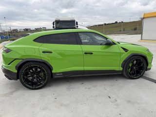 Lamborghini Urus 2023 performante-thumb-15