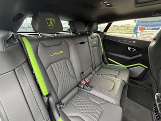 Lamborghini Urus 2023 performante-thumb-22