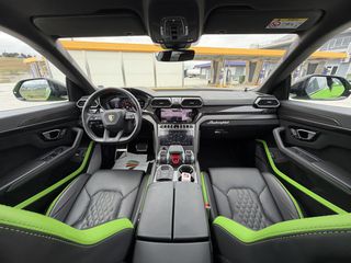 Lamborghini Urus 2023 performante-thumb-25