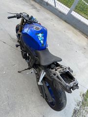 Suzuki GSXR 600 2007-thumb-3