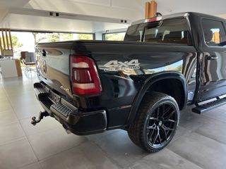 Dodge RAM 2021 1500 HEMI V8-thumb-3