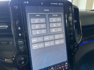 Dodge RAM 2021 1500 HEMI V8-thumb-39
