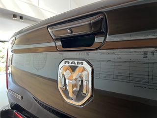 Dodge RAM 2021 1500 HEMI V8-thumb-57