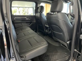 Dodge RAM 2021 1500 HEMI V8-thumb-14