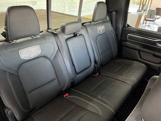 Dodge RAM 2021 1500 HEMI V8-thumb-17