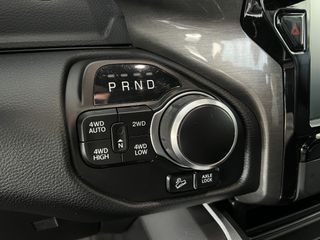 Dodge RAM 2021 1500 HEMI V8-thumb-32