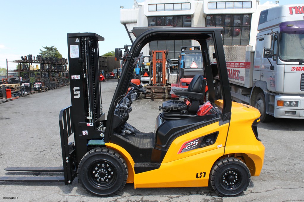 Κλαρκ 2026 UN FD25T-F TFV4500 4V KUBOTA [2317]