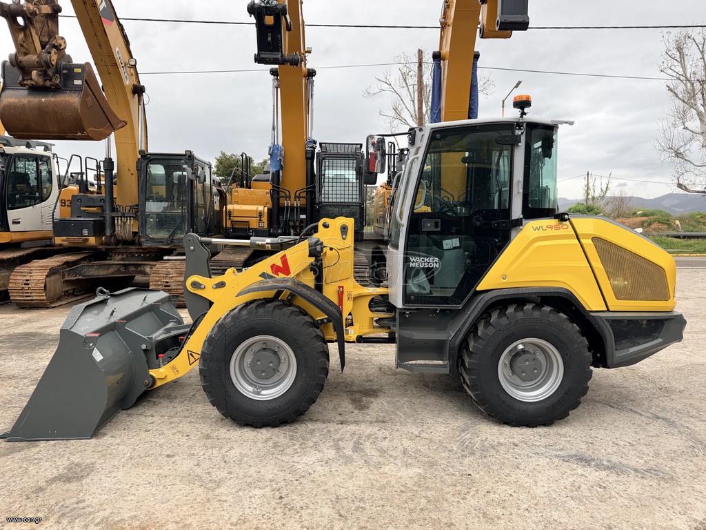Φορτωτής Με Λάστιχα Wacker 2025 WL950