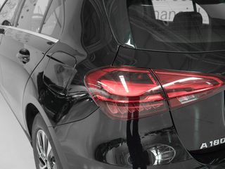 Mercedes-Benz A 180 2024 Compact Saloon Style-thumb-10