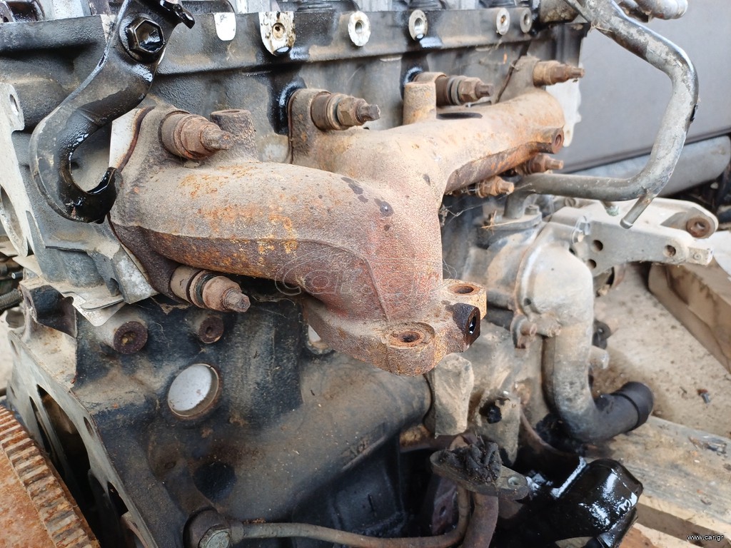Toyota dyna 100 150  πολλαπλή εξαγωγή