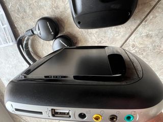 Mercedes B-Class W246 OEM Rear Seat Entertainment – 2 Οθόνες DVD USB SD + Ακουστικά+ Κοντρόλ-thumb-1