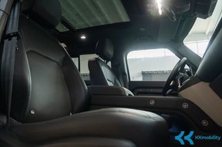 Land Rover Defender 2023-thumb-26
