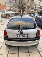 Opel Corsa 2000 b