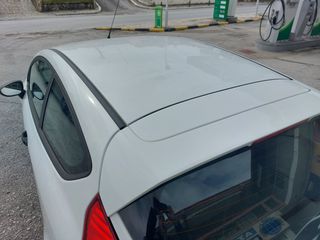 Ford Fiesta 2014-thumb-4