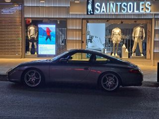Porsche 911 2004 Carrera