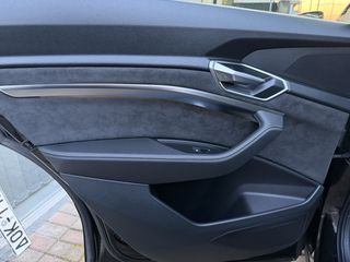 Audi e-tron 2020 50 quattro S-line Panorama/Full Extra-thumb-26