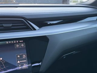 Audi e-tron 2020 50 quattro S-line Panorama/Full Extra-thumb-32