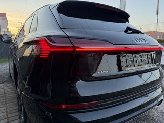 Audi e-tron 2020 50 quattro S-line Panorama/Full Extra-thumb-6