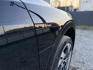 Audi e-tron 2020 50 quattro S-line Panorama/Full Extra-thumb-7