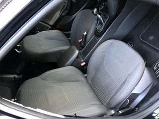 Ford Focus 2015 titanium-thumb-1