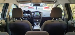 Ford Focus 2015 titanium-thumb-4