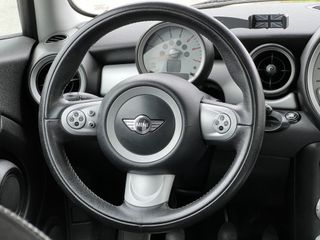 Mini Cooper D 2008-thumb-21