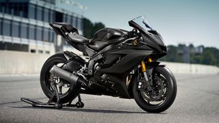 Yamaha YZF-R6 Race 2025