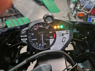 Yamaha YZF-R6 Race 2025-thumb-3