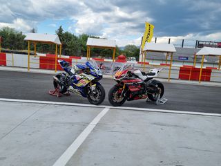 Yamaha YZF-R6 Race 2025-thumb-13