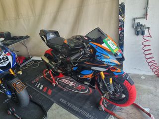 Yamaha YZF-R6 Race 2025-thumb-14