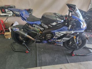 Yamaha YZF-R6 Race 2025-thumb-15