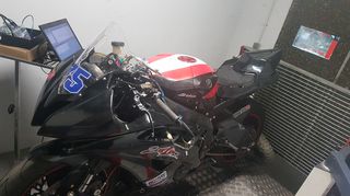 Yamaha YZF-R6 Race 2025-thumb-21