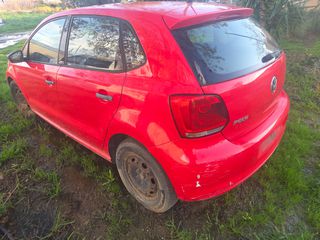 Volkswagen Polo 2010-thumb-2