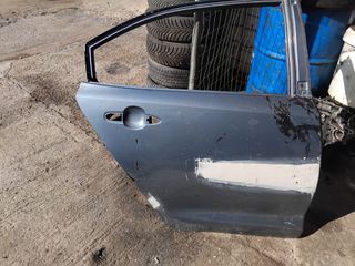 TOUOTA COROLLA 2019  SENTAN ΠΟΡΤΑ  ΠΙΣΩ ΔΕΞΙΑ