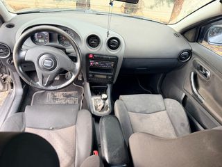 Seat Ibiza 2003 1.4 16V-thumb-11