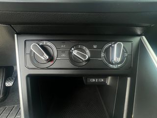 Volkswagen Polo 2024 Life 1.0cc 95Ps-thumb-12