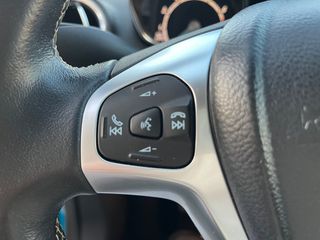 Ford Fiesta 2015 TITANIUM !!!FULL EXTRA-thumb-11